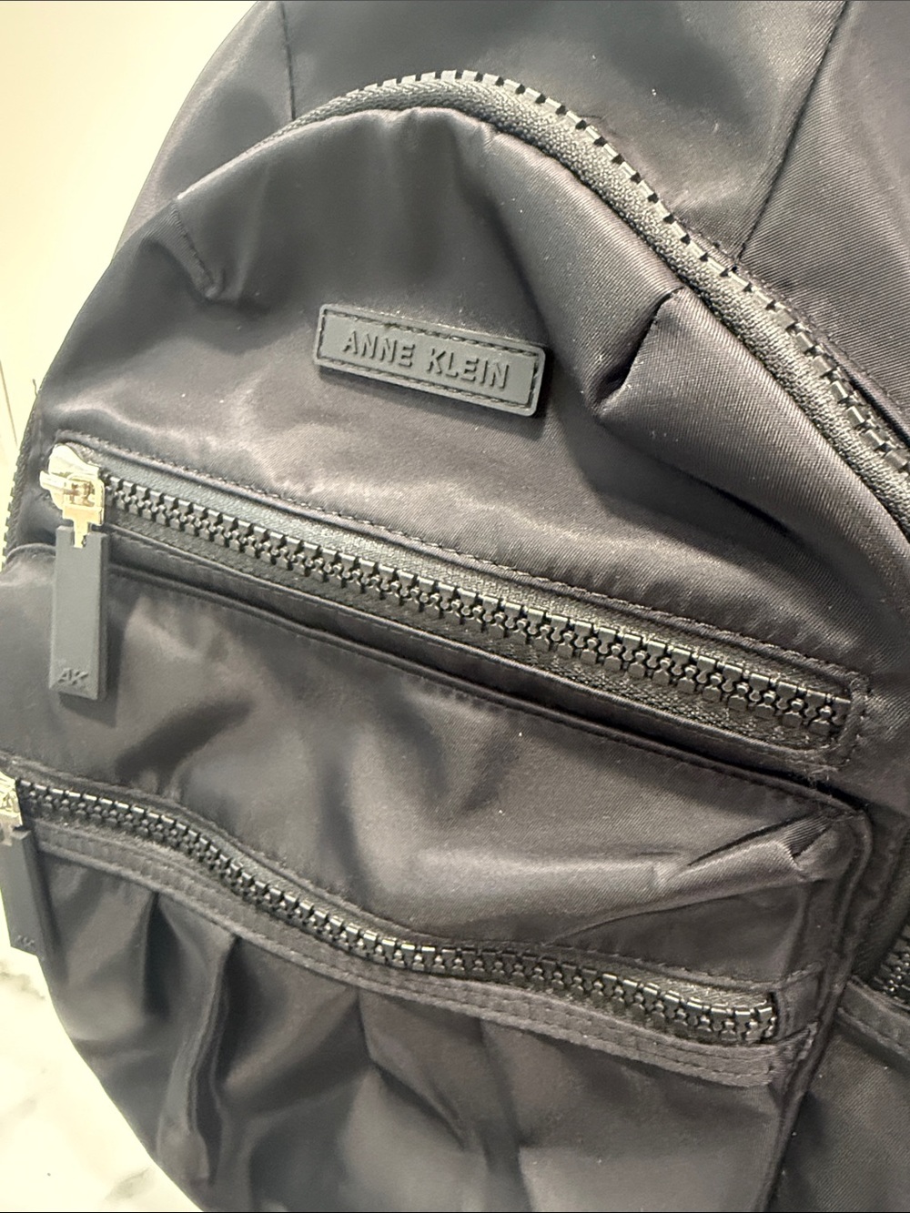 Anne Klein Sport Midi backpack in black nylon like new - Picture 3 of 7